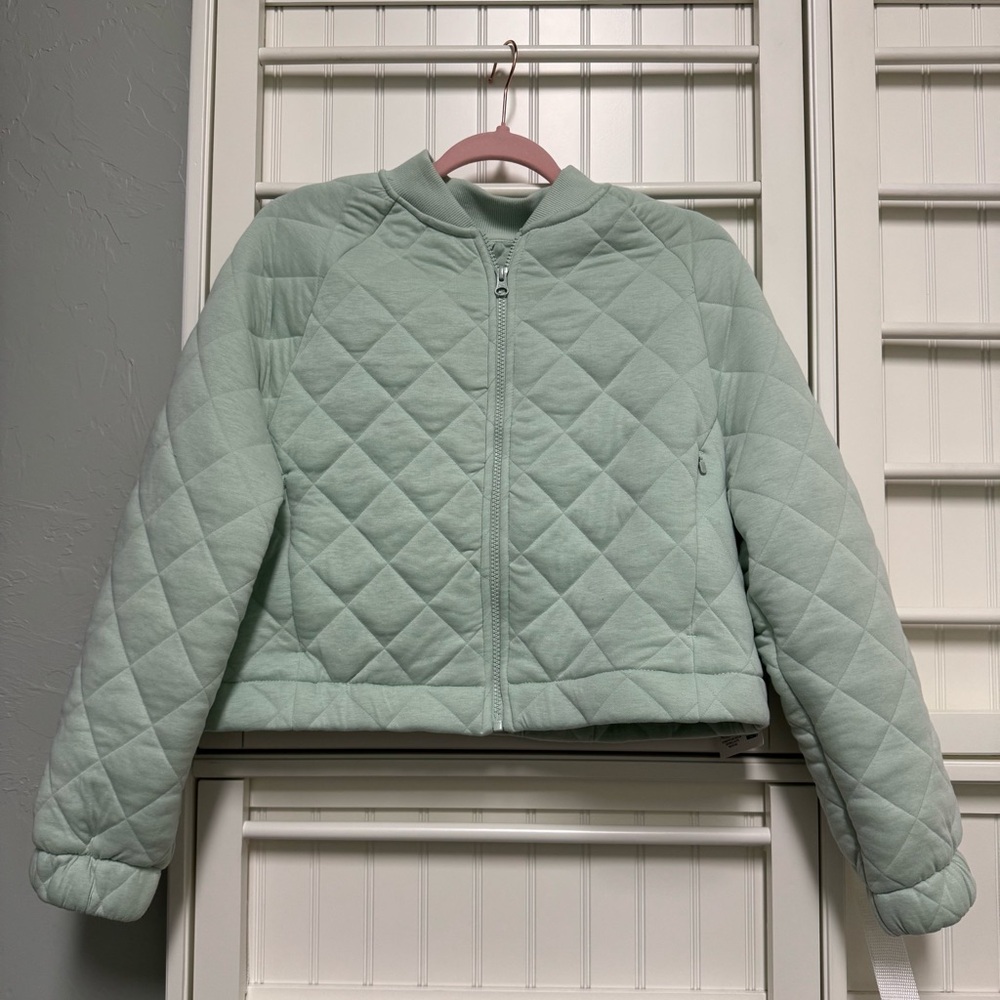 Quilted Women's Jacket in Sage / Mint Green Size M - NWT - Picture 2 of 9